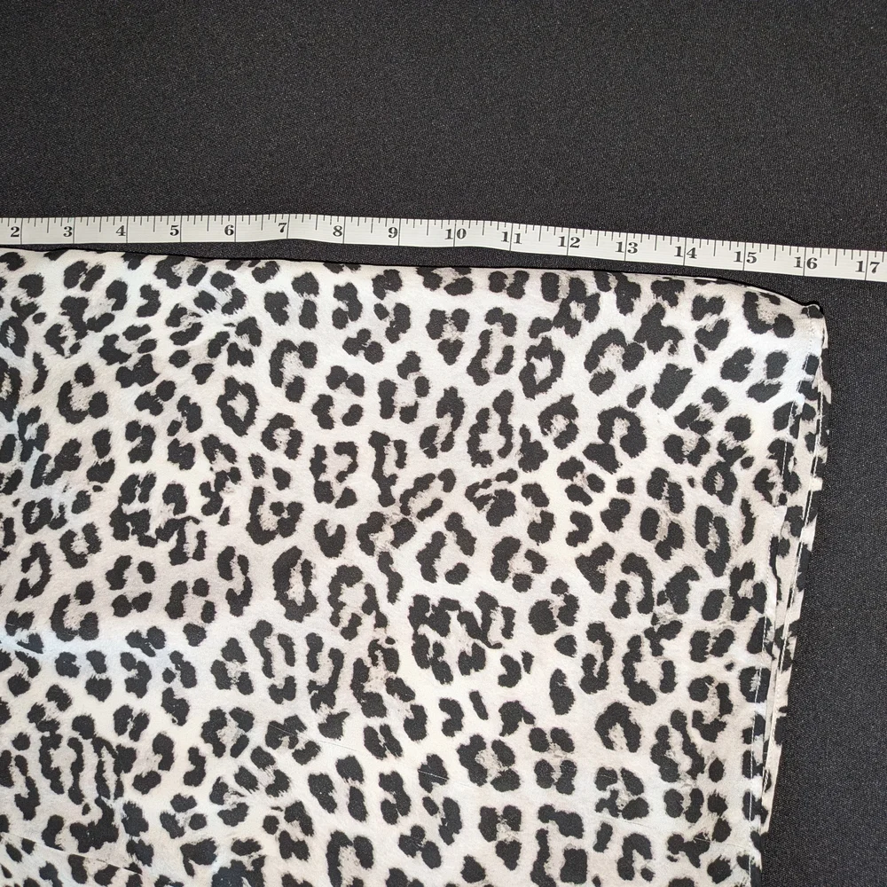 Ann Taylor Factory Black and White Sleeveless Halter Blouse - Picture 8 of 11